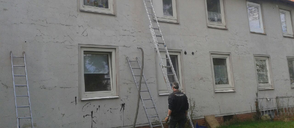 Altbausanierung in Hannover – Bothfeld Kerndämmung  der Fassade und Geschossdeckendämmung
